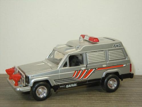 Nissan Safari 4WD Police - Diapet Yonezawa Toys Japan 1:40, Hobby en Vrije tijd, Modelauto's | 1:43, Zo goed als nieuw, Auto, Overige merken