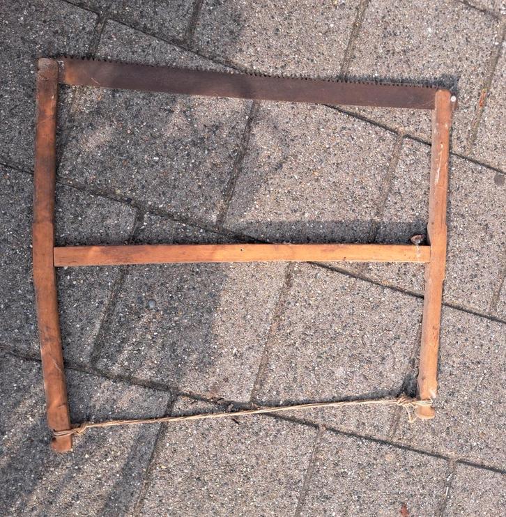 Oude Spanzaag - 64x78 cm - Vintage Decoratie, Antiek en Kunst, Antiek | Gereedschap en Instrumenten, Ophalen