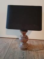 tafellamp landelijk / lamp / hout zwarte kap, Huis en Inrichting, Lampen | Tafellampen, Ophalen of Verzenden, Zo goed als nieuw