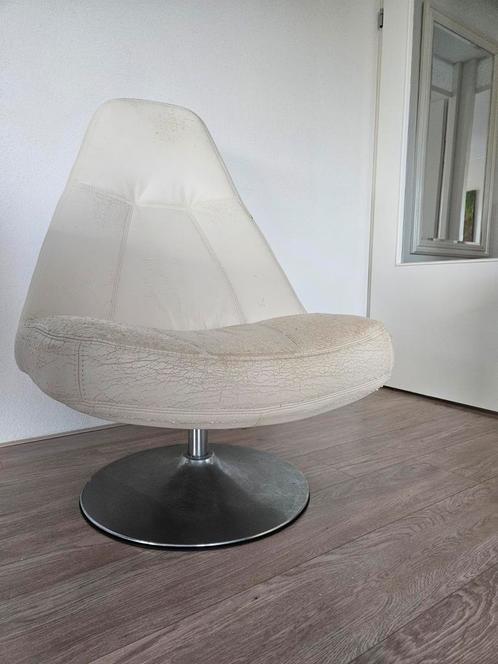 Heerlijke Fauteuil Buena beige, Huis en Inrichting, Fauteuils, Gebruikt, Leer, Ophalen