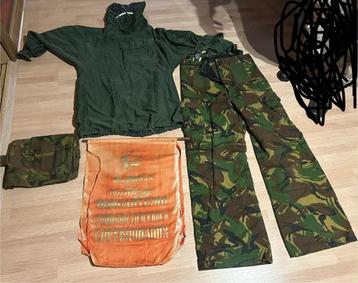 partij militair materieel beschikbaar voor biedingen