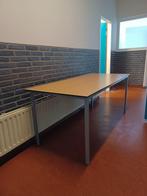 Mooie tafel met kleine beschadiging, Ophalen, Gebruikt