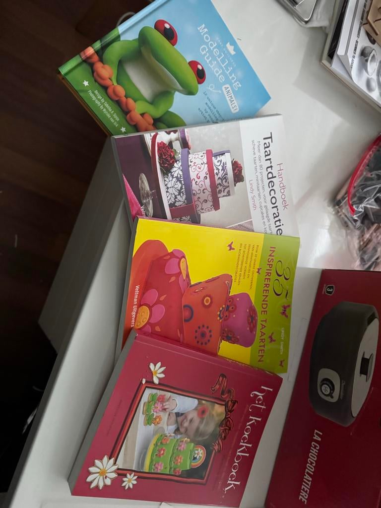 Bak- en decoratieboeken: Taarten, gebak en meer!, Vegetarisch, Ophalen of Verzenden, Zo goed als nieuw, Europa