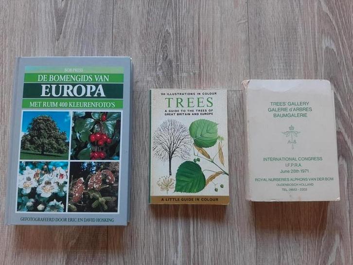 Voor de bomenliefhebber - 2 gidsen en een catalogus, Boeken, Natuur, Gelezen, Bloemen, Planten en Bomen, Ophalen