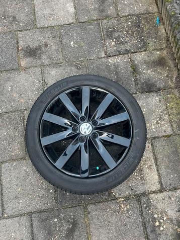 4x 17 inch velgen SCHADEVRIJ! All season banden  beschikbaar voor biedingen