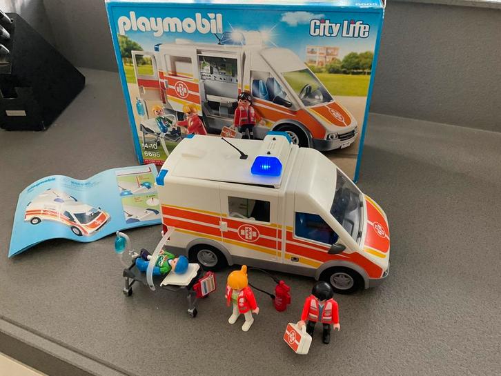 Complete Playmobil City Life ambulance set (6685), Kinderen en Baby's, Speelgoed | Playmobil, Zo goed als nieuw, Complete set