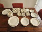 Stonehenge midwinter servies, Huis en Inrichting, Keuken | Servies, Ophalen, Gebruikt, Wedgwood, Kop(pen) en/of Schotel(s)