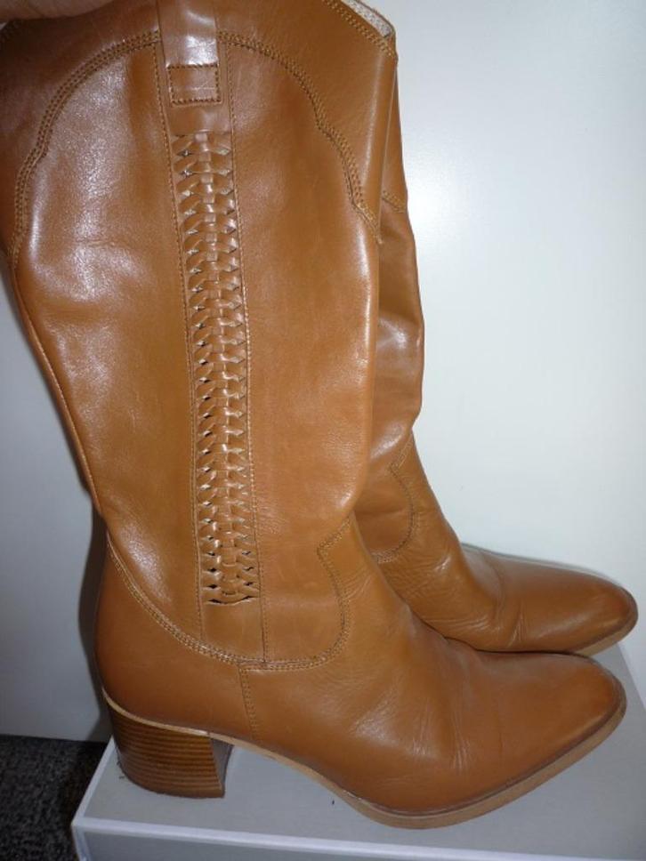 Cognac (bruin) leren laarzen met patroon, Kleding | Dames, Schoenen, Zo goed als nieuw, Hoge laarzen, Bruin, Ophalen of Verzenden