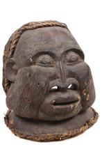 251022  Oud Afrikaans Bangwa head masker uit Cameroon., Ophalen of Verzenden
