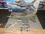 F16CJ fighting falcon straaljager,Tornado GR1,Dassault Mirag, Hobby en Vrije tijd, Modelbouw | Vliegtuigen en Helikopters, Gebruikt