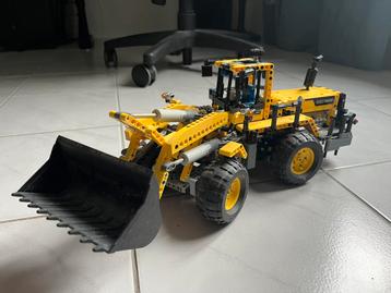 LEGO Technic Front Loader 8265 beschikbaar voor biedingen