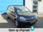Toyota Yaris 1.3-16V VVT-i 5DRS AUTOMAAT AIRCO APK, 1299 cc, 4 cilinders, 400 kg, Zwart