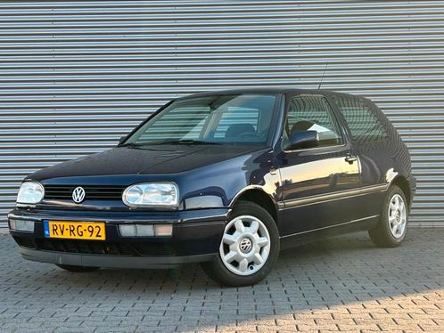 Volkswagen Golf 1.8 Milestone | 1e Eigenaar | A-Z Onderhoud., Auto's, Volkswagen, Particulier, Golf, Airbags, Centrale vergrendeling