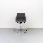 4x Vitra Eames EA 117 Bureaustoel Grijs Hopsak - Chroom, Niet ingevuld, Niet ingevuld, Ophalen of Verzenden, Zo goed als nieuw