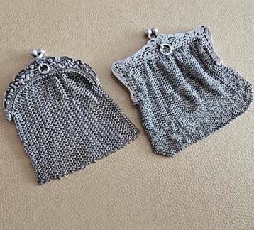 2 zilveren beursjes uit één collectie beschikbaar voor biedingen