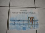 Plotter wil niet zwemmen - HILDE SCHUURMANS, Ophalen, Zo goed als nieuw, Jongen of Meisje, 4 jaar