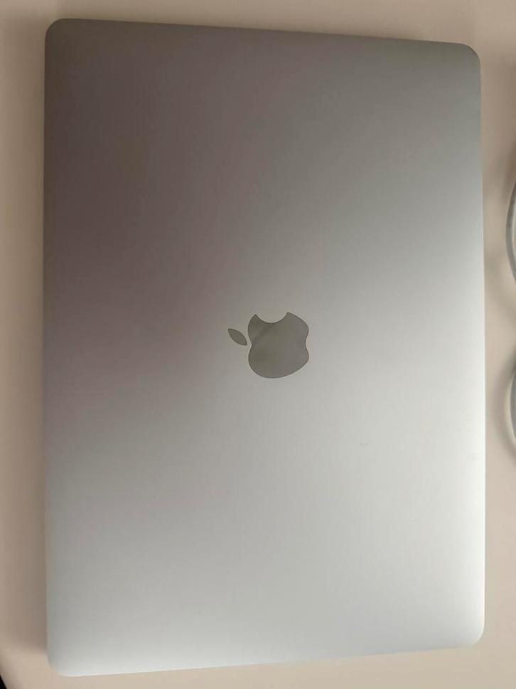 Macbook Pro Zilver 13 inch 2020, Computers en Software, Apple Macbooks, Zo goed als nieuw, MacBook Pro, 13 inch, 2 tot 3 Ghz, Ophalen of Verzenden