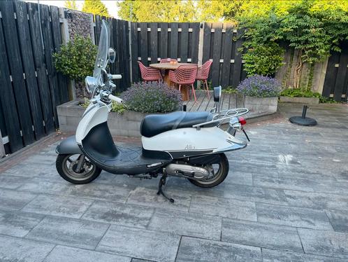 Sym Allo scooter, Fietsen en Brommers, Scooters | SYM, Gebruikt, Allo, Maximaal 25 km/u, Benzine, Ophalen
