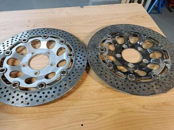 DIVERSE ONDERDELEN SUZUKI GSXR 400 / 400 Bandit beschikbaar voor biedingen