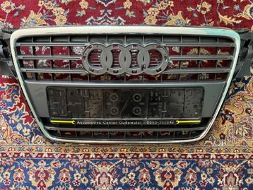Audi A4 B8 front grill - 8KO853651 beschikbaar voor biedingen