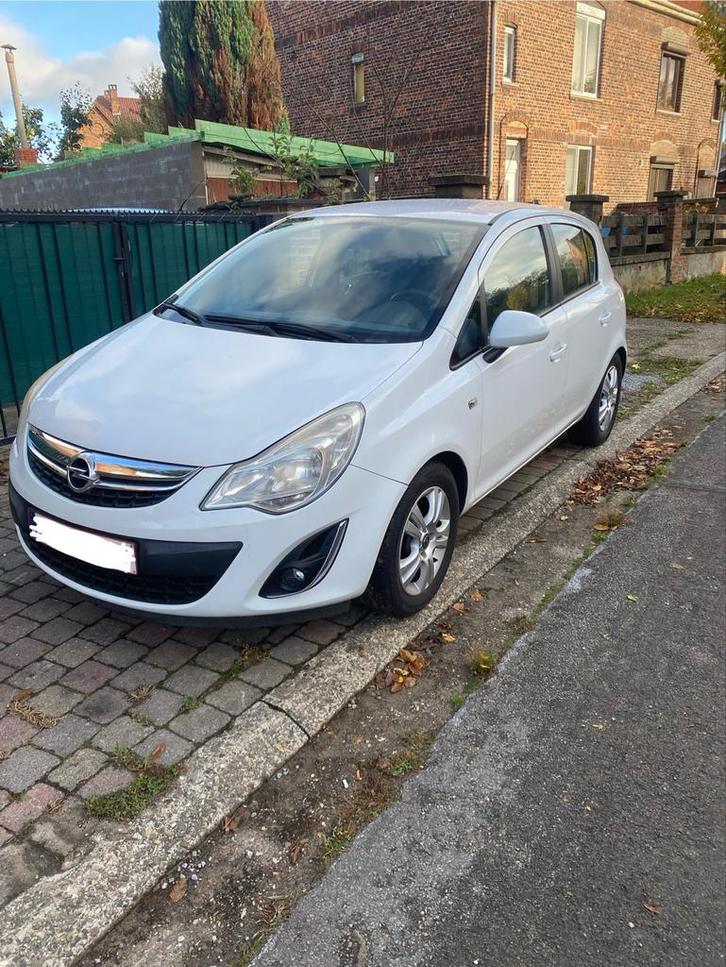 Opel corsa 1.3cdti export, Auto-onderdelen, Dashboard en Schakelaars, Ophalen of Verzenden