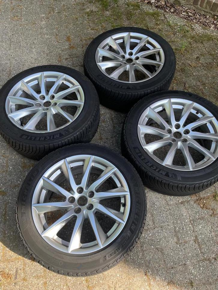 4x Jaguar Alloy Wheel 18 Inch + Michelin winterbanden, Auto-onderdelen, Banden en Velgen, Banden en Velgen, Winterbanden, 18 inch