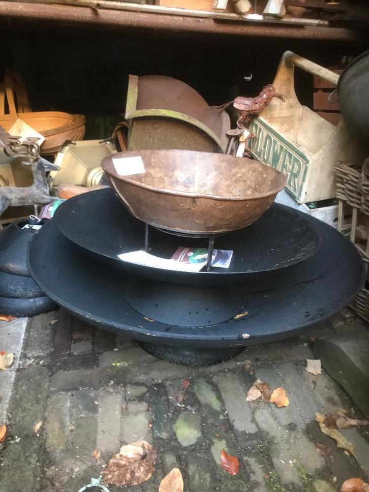 Vuurschaal vuurkorf tuinkachel tuinhaard pizza oven enz..., Tuin en Terras, Vuurschalen, Ophalen