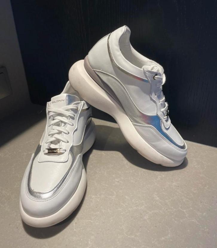 Van € 459 nu €99 Baldinini dames Sneakers - Maat 41, Kleding | Dames, Schoenen, Zo goed als nieuw, Sneakers of Gympen, Wit, Verzenden