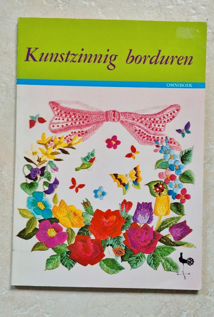 Kunstzinnig Borduren - Omniboek, Hobby en Vrije tijd, Borduren en Borduurmachines, Gebruikt, Patroon, Handborduren, Ophalen of Verzenden