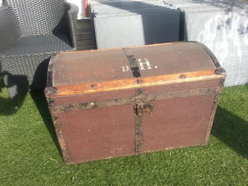 Antieke hutkoffer/scheepskist begin 1900, Antiek en Kunst, Curiosa en Brocante, Ophalen
