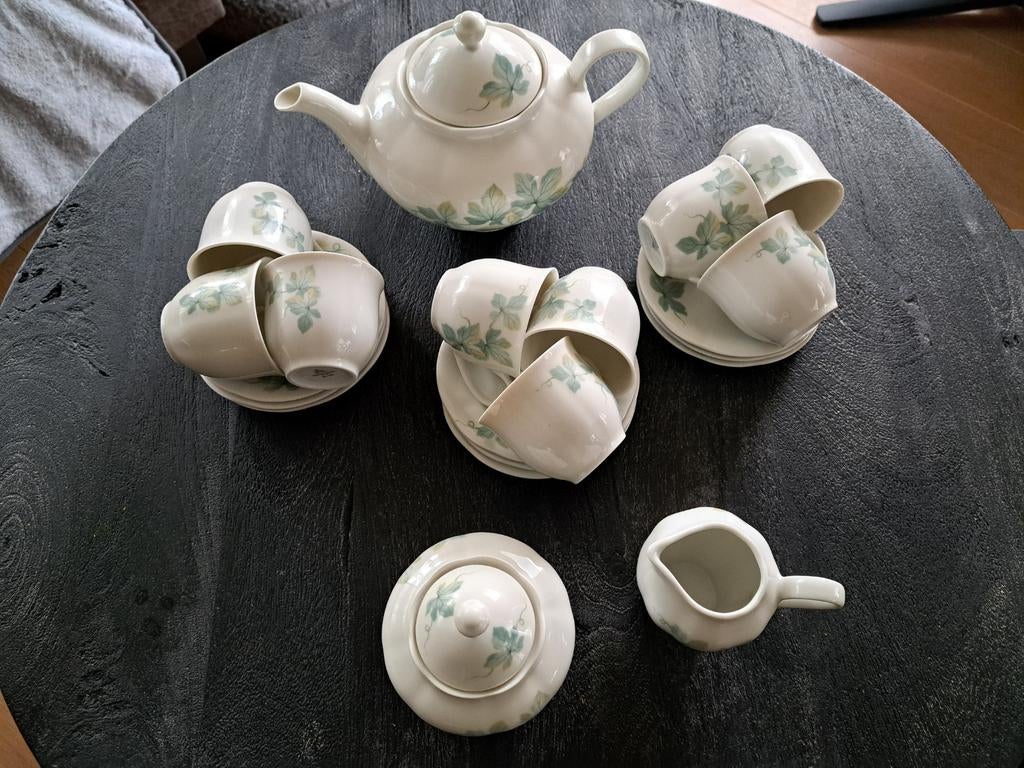 porcelein theeservies, Ophalen