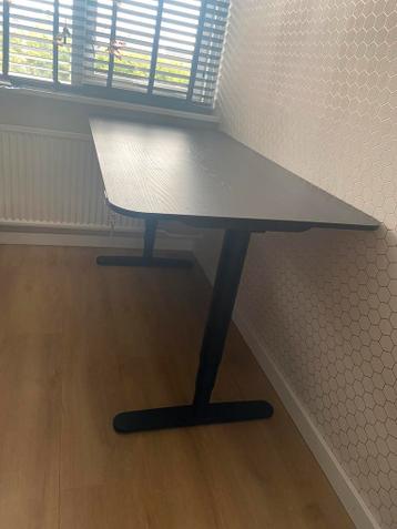 IKEA Bekant zit/sta bureau - afbeelding 2