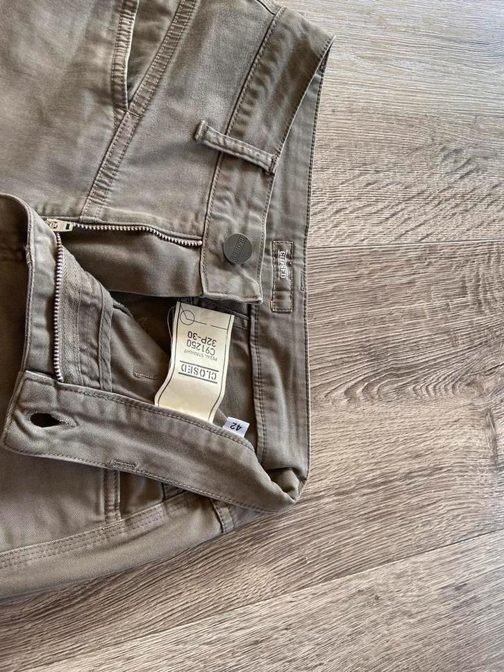 “CLOSED” mt 42 olijfgroen, Kleding | Dames, Spijkerbroeken en Jeans, Zo goed als nieuw, W33 - W36 (confectie 42/44), Overige kleuren