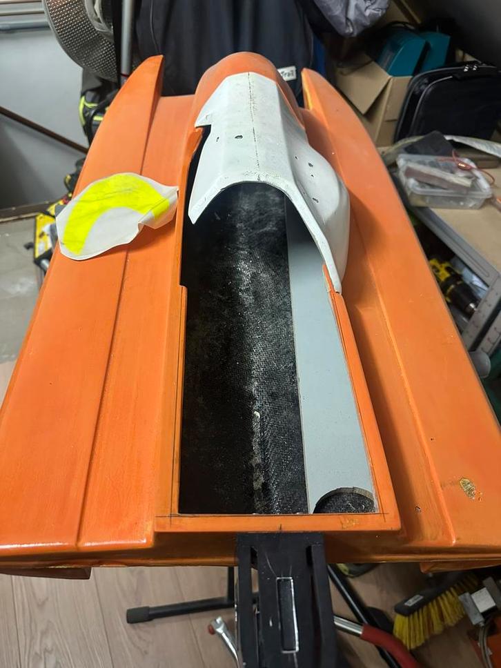 F1 benzine boot, Hobby en Vrije tijd, Modelbouw | Boten en Schepen, Zo goed als nieuw, Ophalen of Verzenden