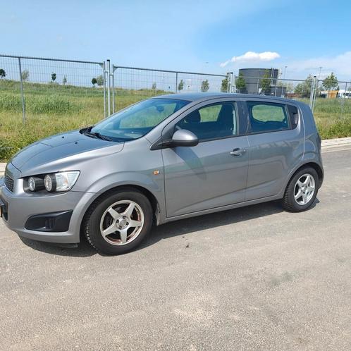 Chevrolet Aveo 1.2 5-DEURS 2012 Grijs NIEUWE APK, Auto's, Chevrolet, Particulier, Aveo, Benzine, A, Hatchback, Handgeschakeld
