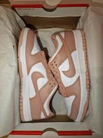 Nike Dunk Low rose whisper | maat 41, Nike, Nieuw, Ophalen of Verzenden, Sneakers of Gympen
