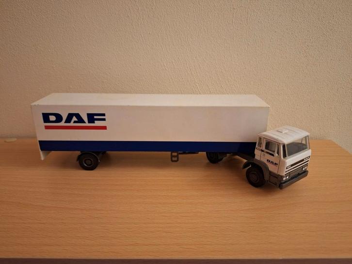 Lion Car DAF 1900 Trekker met Oplegger, Hobby en Vrije tijd, Modelauto's | 1:50, Ophalen of Verzenden