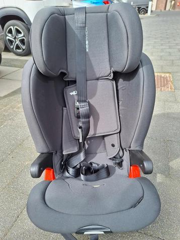 Kidsriver autostoel tot 25 kg met verschillende standen. 