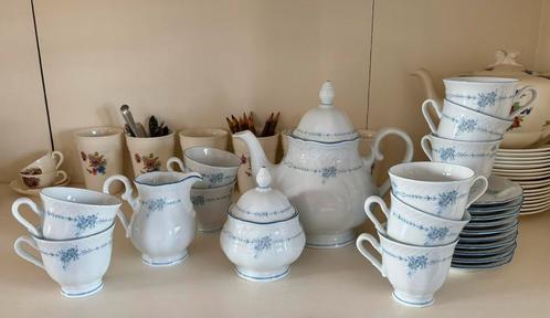 Theeservies Bavaria Eschenbach blauwe bloemetjes, Antiek en Kunst, Antiek | Servies compleet, Ophalen of Verzenden