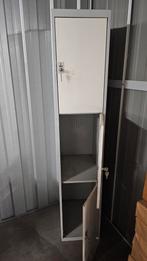 Ijzer kast/locker, Ophalen