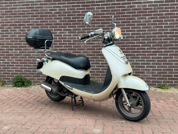 Sym allo 4T 45 BROM 2011 9000km scooter bromscooter beschikbaar voor biedingen