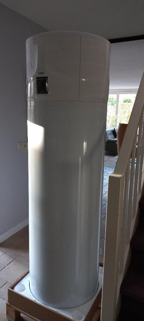 TESY Warmtepompboiler Aqua Thermica Compact 150 liter, Doe-het-zelf en Verbouw, Geisers en Boilers, Zo goed als nieuw, Boiler