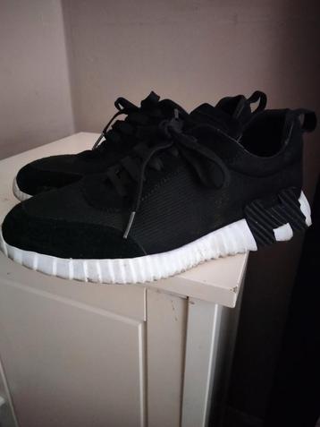 Hermes sneakers 40  beschikbaar voor biedingen