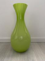 Groene glazen vaas 40cm, Huis en Inrichting, Woonaccessoires | Vazen, Minder dan 50 cm, Groen, Glas, Ophalen of Verzenden