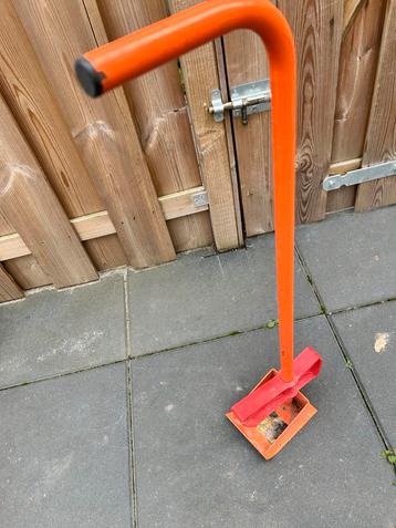 Plaatvoet voor gipswanden beschikbaar voor biedingen