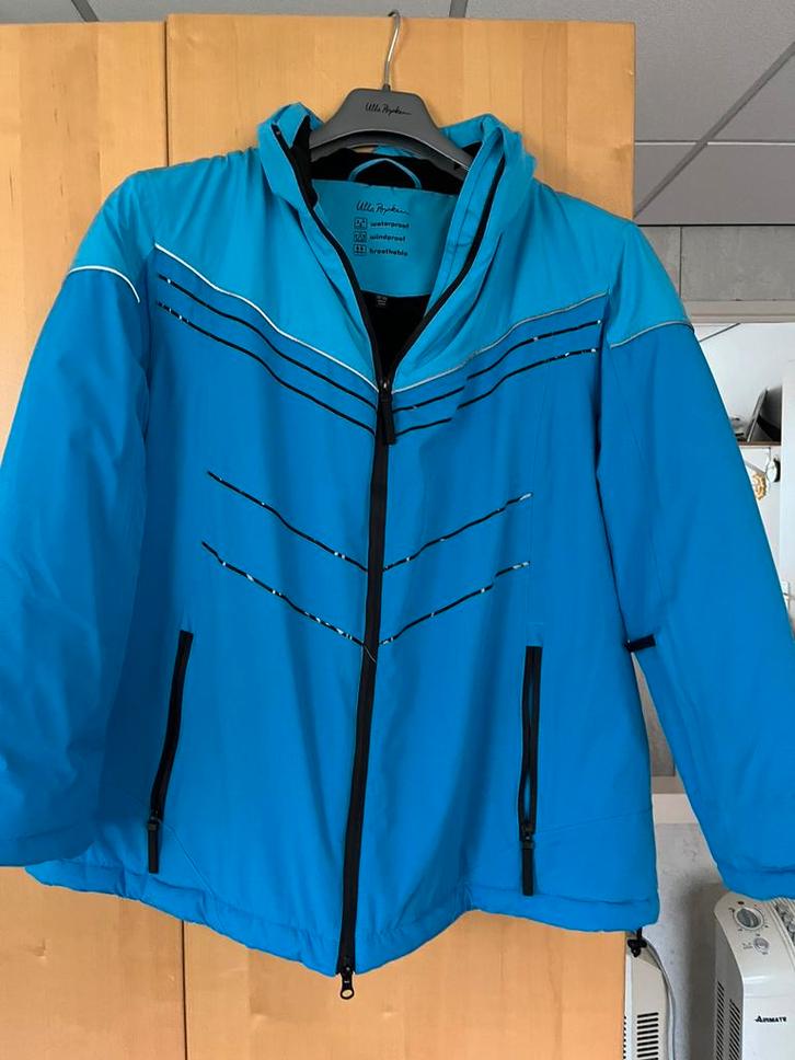 Te koop een dames ski jack, Kleding | Heren, Jassen | Winter, Zo goed als nieuw, Maat 48/50 (M), Blauw, Ophalen of Verzenden
