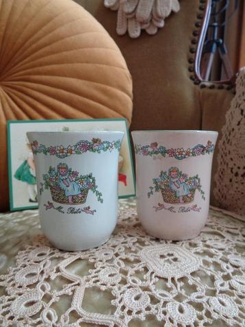 2 Brocante Pastel Kinder Bekers van Douwe Egberts **Mimosa** beschikbaar voor biedingen