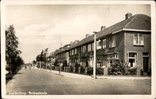 Leiderdorp Berkenkade  st 1953, Verzamelen, Ansichtkaarten | Nederland, Gelopen, Zuid-Holland, 1940 tot 1960, Verzenden