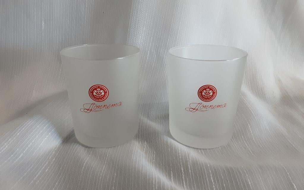 SONNEMA glazen, rode logo, 2 stuks, Verzamelen, Glas en Borrelglaasjes, Ophalen of Verzenden, Zo goed als nieuw, Borrel- of Shotglas
