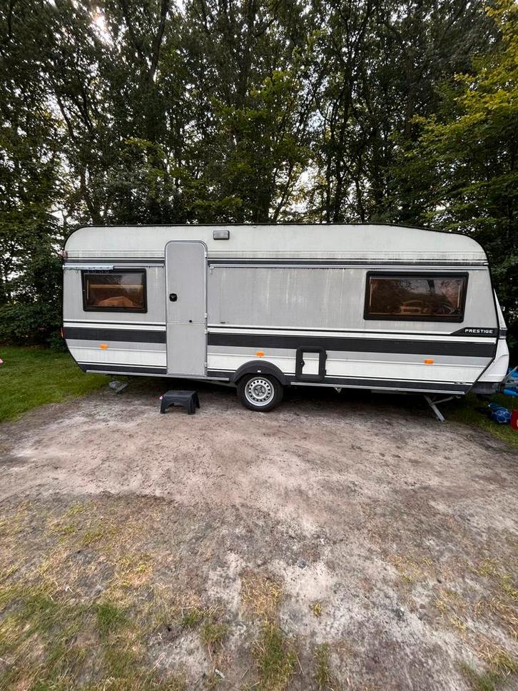Hobby prestige 545 1989 gepimpt, Caravans en Kamperen, Caravans, Particulier, tot en met 4, 1250 - 1500 kg, Overige, Hobby, 2 aparte bedden